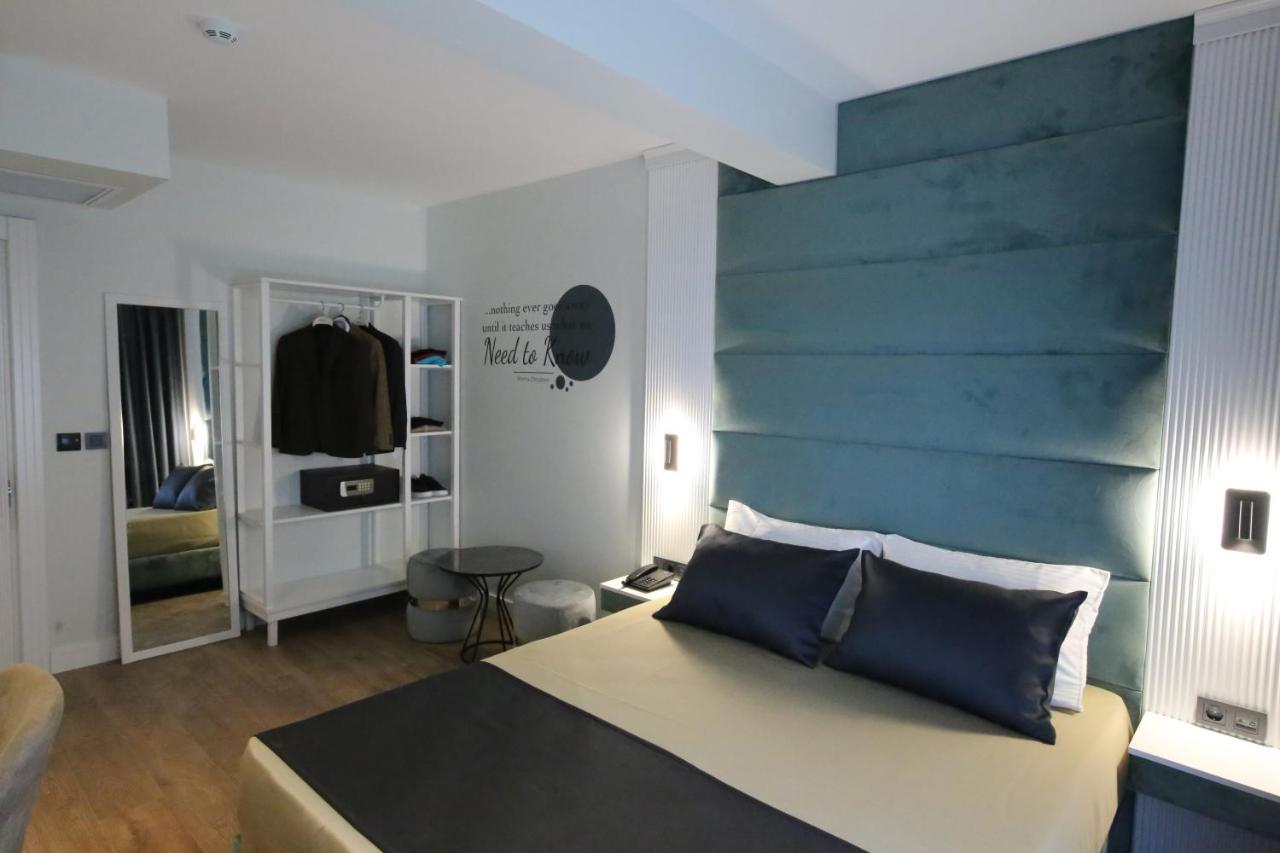 Axu Airport Hotel Arnavutkoy Exterior photo A room at the hotel