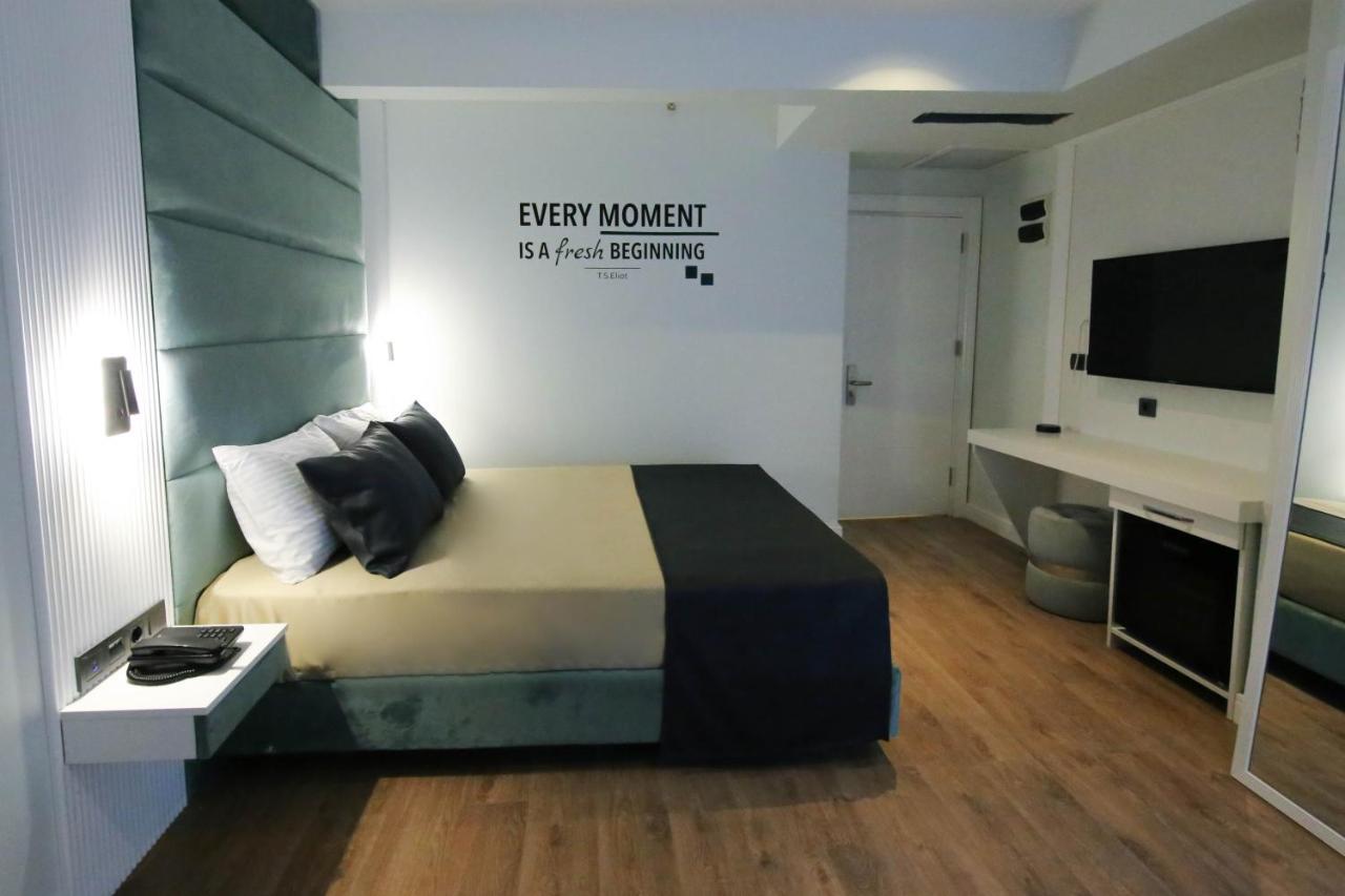 Axu Airport Hotel Arnavutkoy Exterior photo A room at the hotel