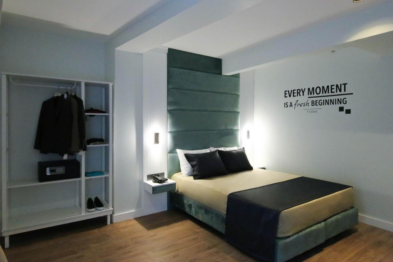 Axu Airport Hotel Arnavutkoy Exterior photo A room at the hotel