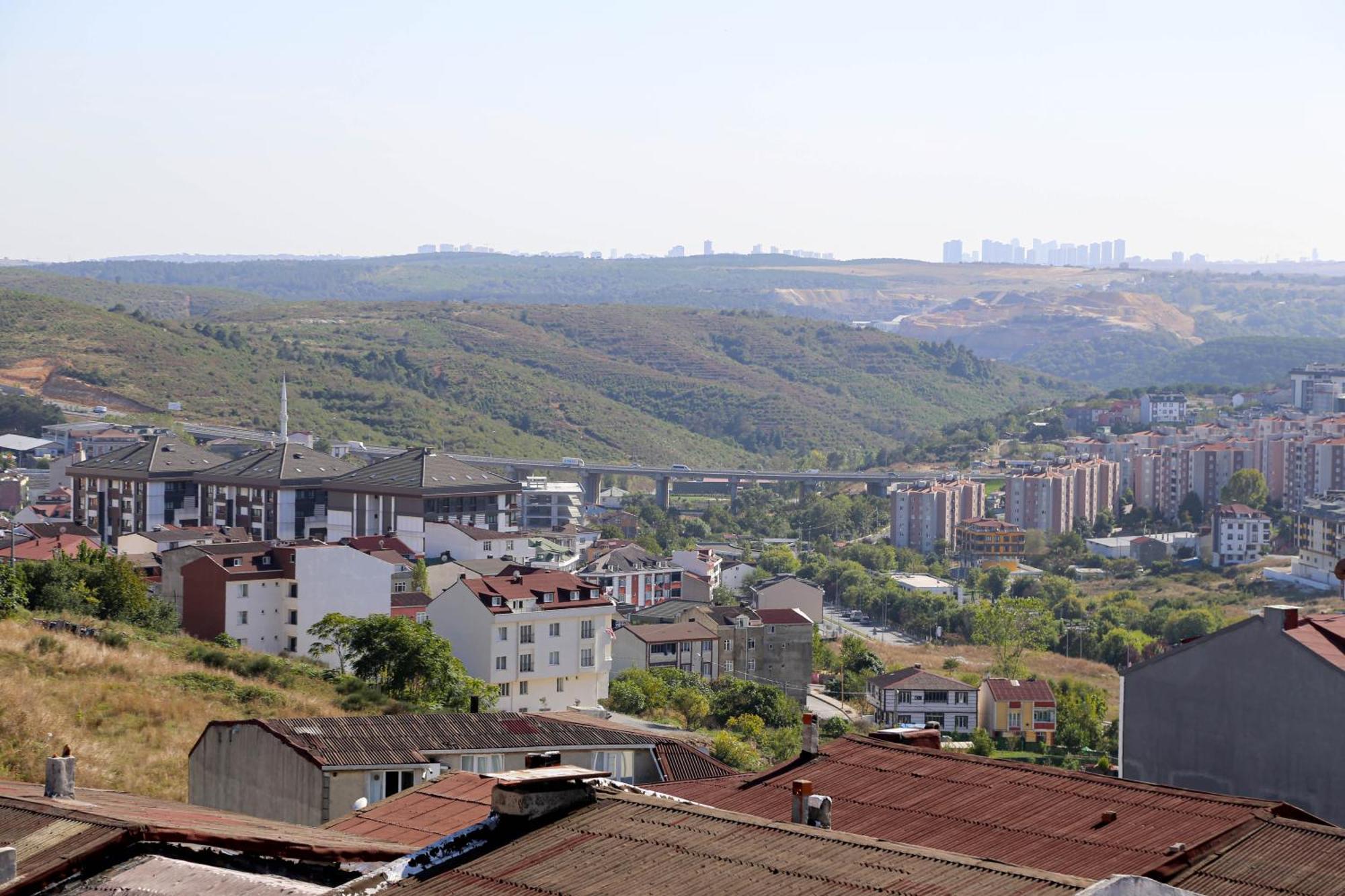 Axu Airport Hotel Arnavutkoy Exterior photo View of the town