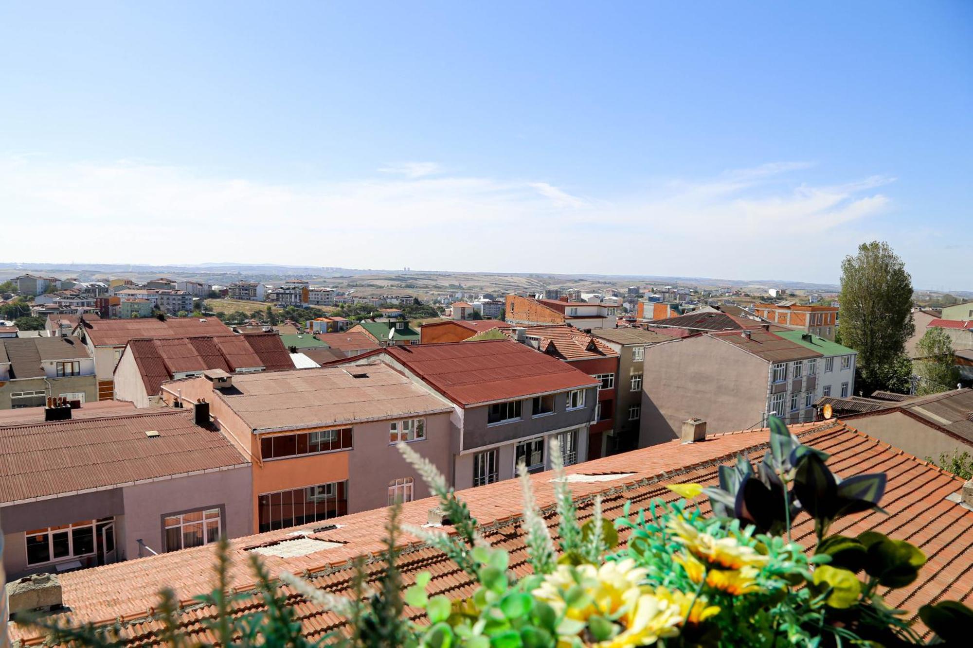 Axu Airport Hotel Arnavutkoy Exterior photo View of the town