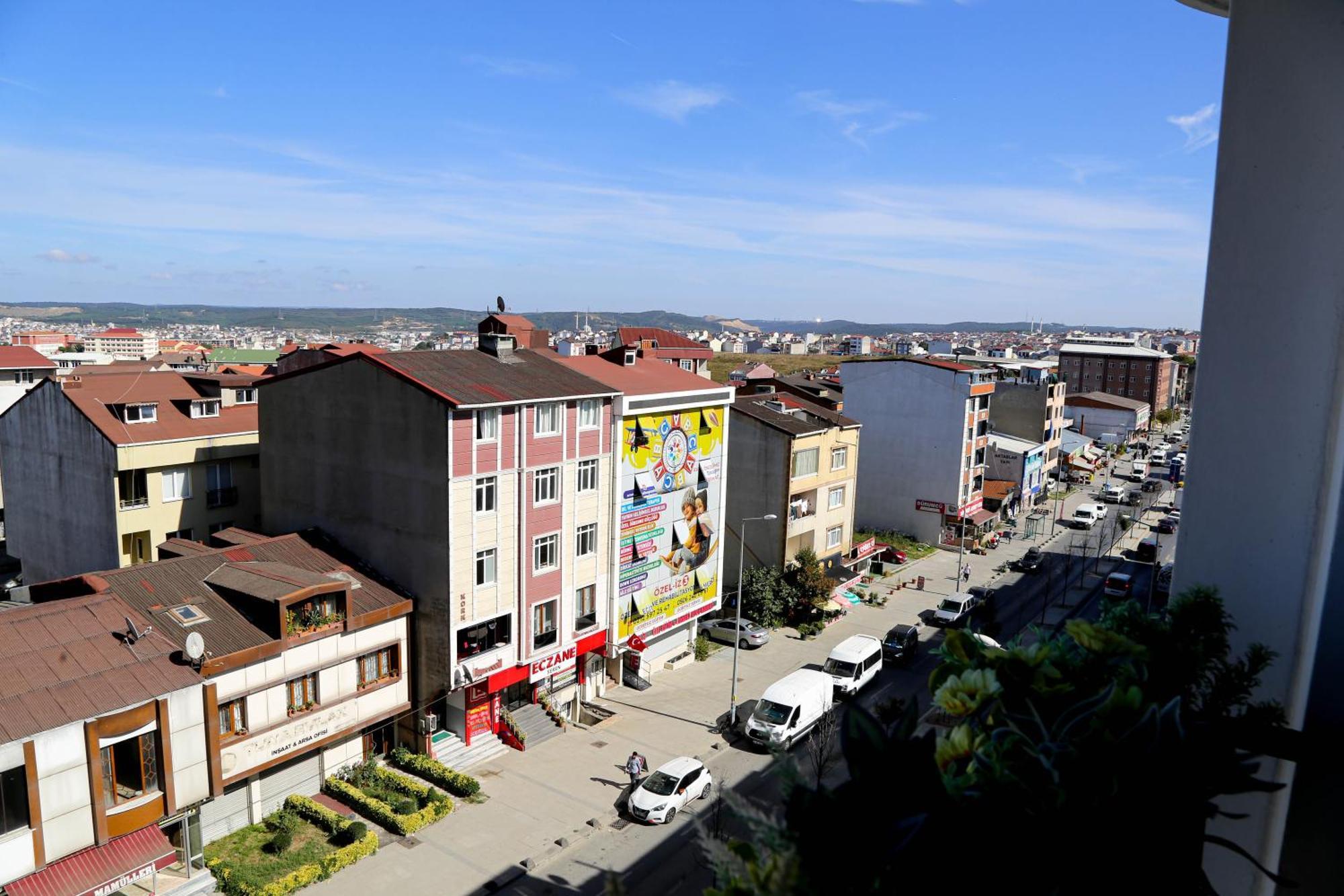 Axu Airport Hotel Arnavutkoy Exterior photo A view of Çorlu